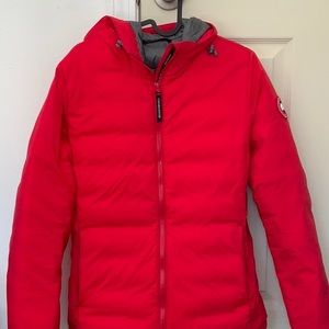 Barely worn brand new Canada Goose jacket!